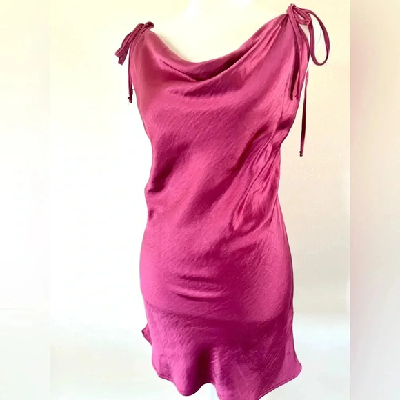 Motel Rocks Camara Dress in Magenta Pink‎ Satin Silky Tie Shoulder Mini Dress - Picture 5 of 10